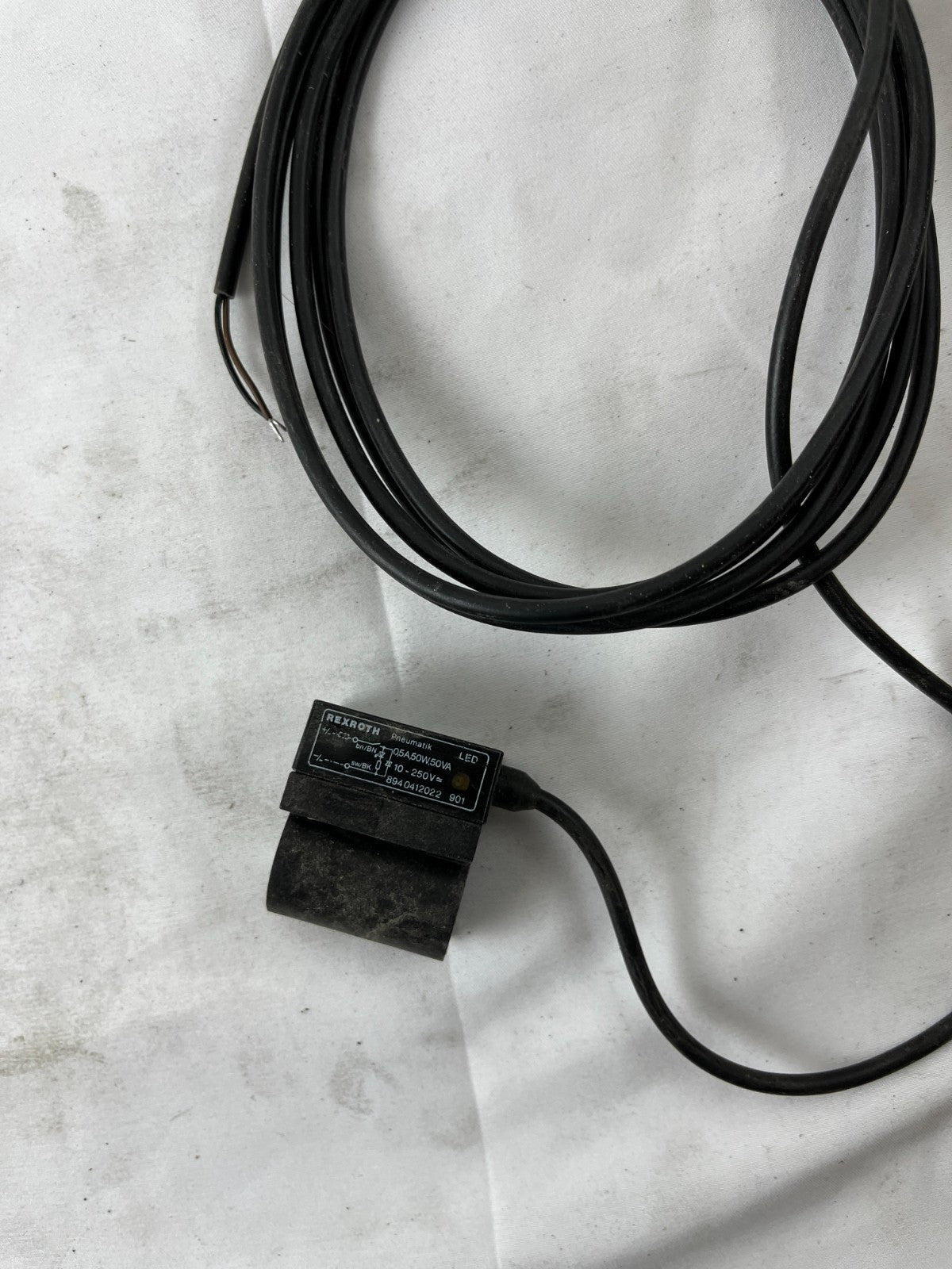 Rexroth Pneumatik 8940412022 Reed Sensor Switch LED 10-250V Used Spare Unit