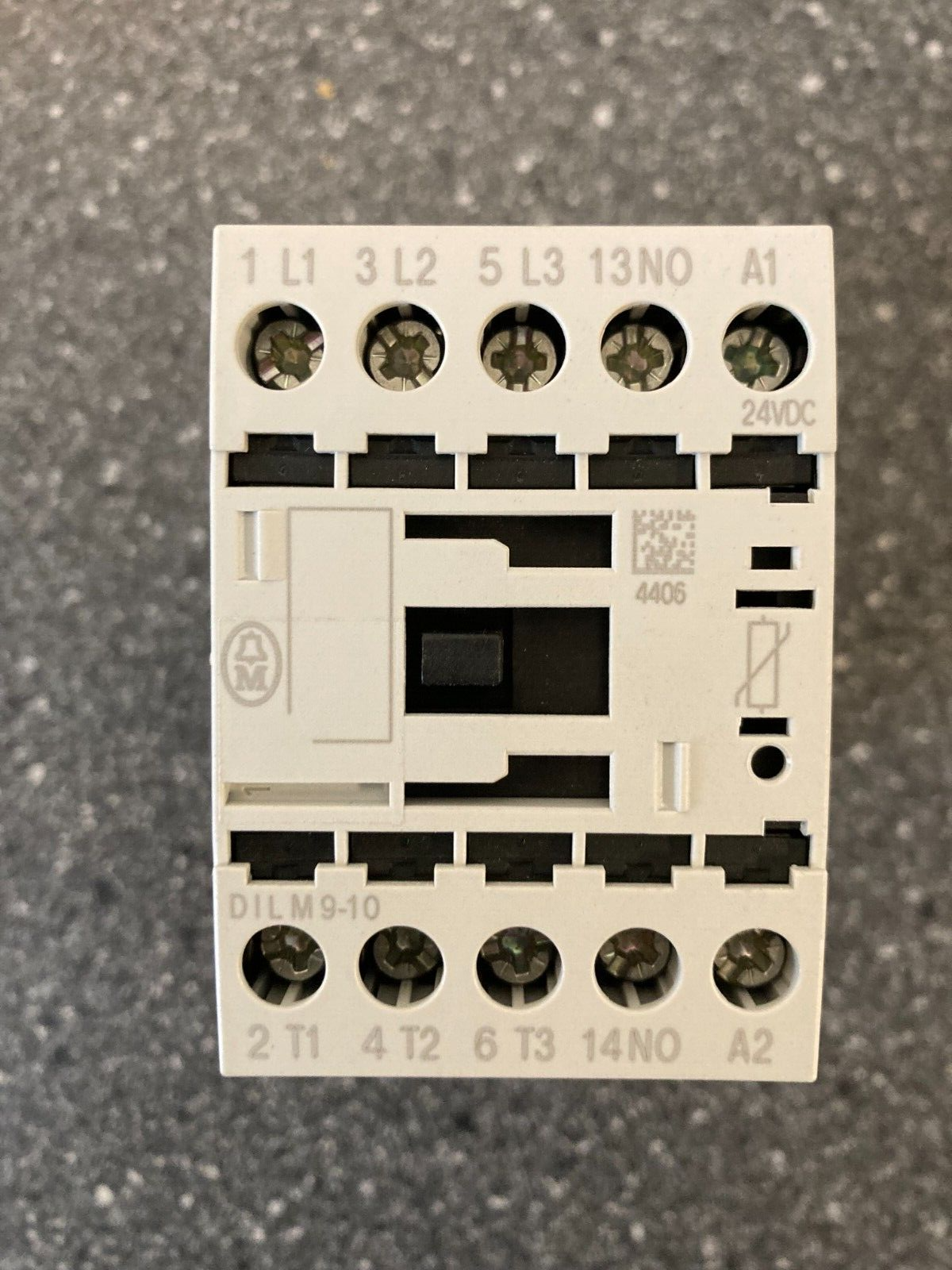 New Moeller DILM9-10 Relay Contactor 4kW 400V 24VDC Coil – Made in Germany