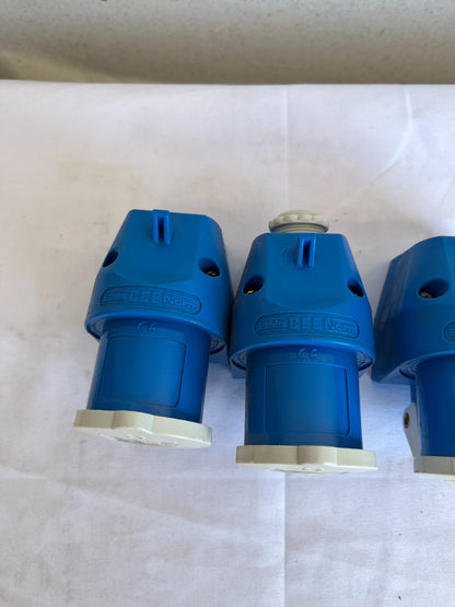 Bals CEE Norm Typ 242 16A 200-250V IP44 2P+E Sockets New 3 Pcs Spare Units