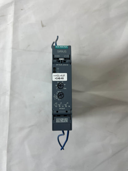 Siemens SIRIUS 3RP2525-2BW30 Time Relay On Delay 12-240V AC/DC Used Spare