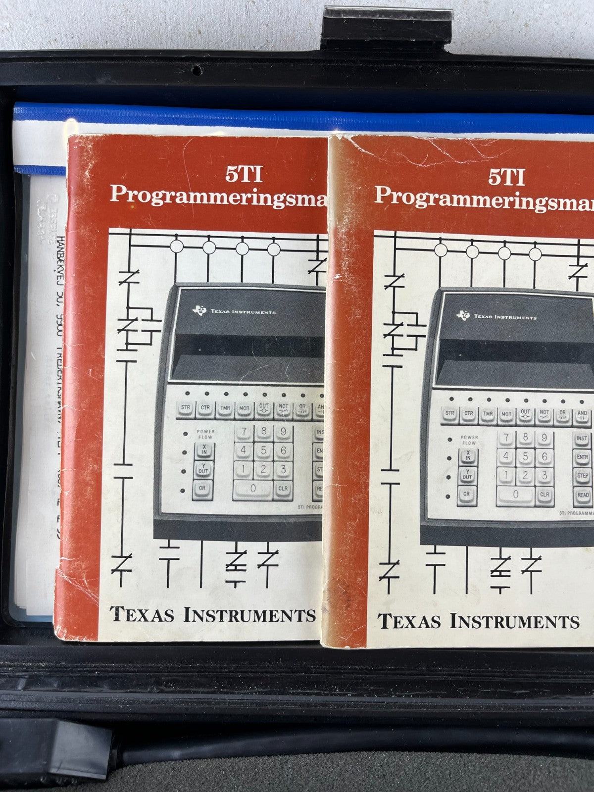 Texas Instruments 5TI-2000 PLC Programmer in Case w/ Manuals, Used Working