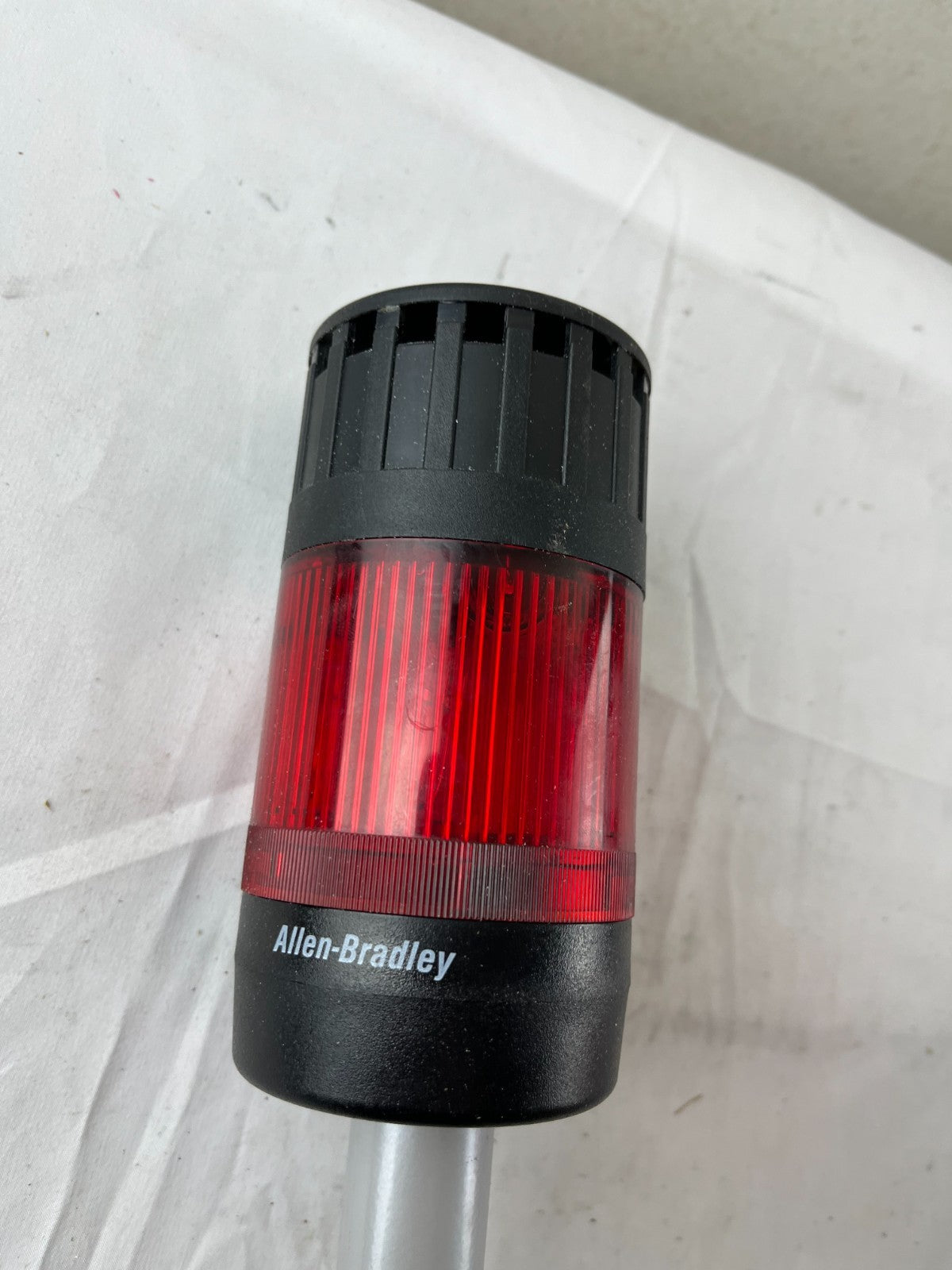 Allen-Bradley 856T 70mm Stack Light RED Module Pole Bracket Mount NEW Rockwell