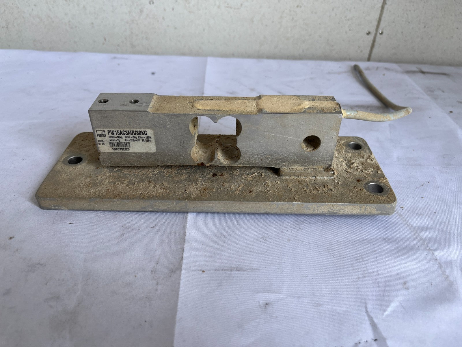 Hbm Pw15Ac3mr/30Kg Single Point Load Cell On Base 30Kg Used Working Spare Unit