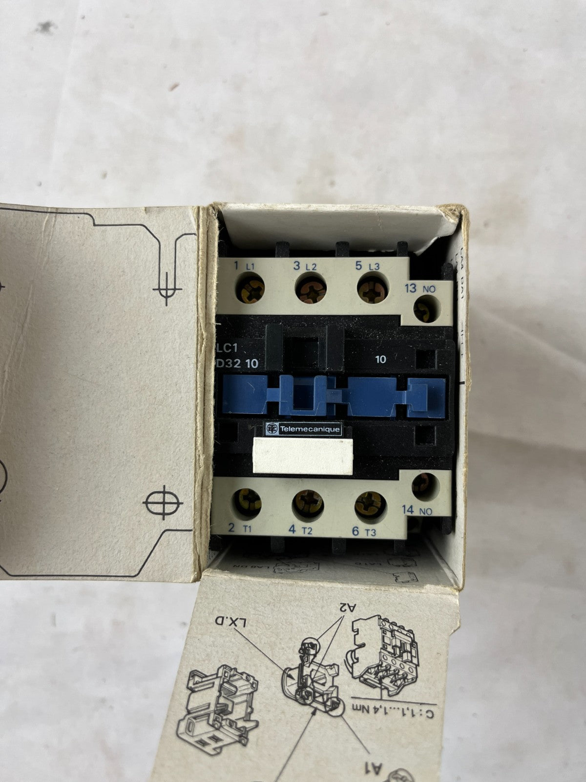 Telemecanique LC1D3210B7 Contactor 32A 15kW 3-Pole 24VAC Coil New In Box