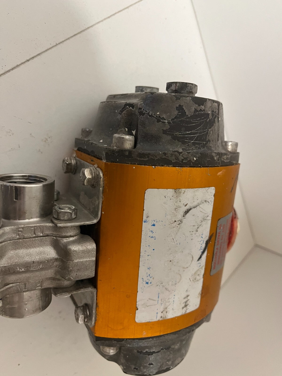 Norbro 40R Pneumatic Actuator 10-RDA40-1SD1E0-C w/ Valve - Used, Working