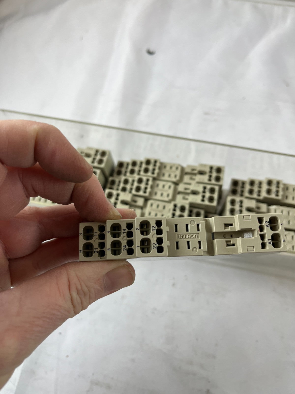 Omron P2RF-08-S Relay Socket 8‑Pin Screwless Clamp DIN Rail – Lot of 10 units