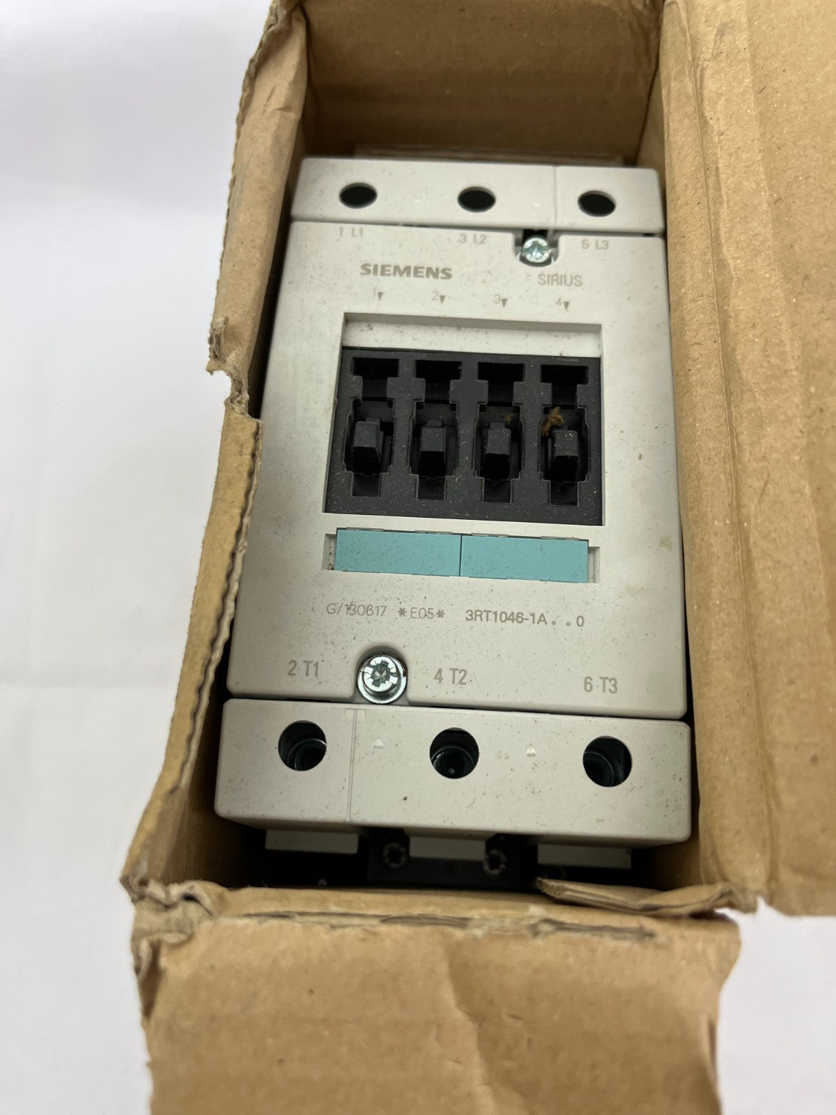 Siemens Sirius 3RT1046-1AP00 Contactor 95A 45kW 3-Pole 230V AC Brand New in Box