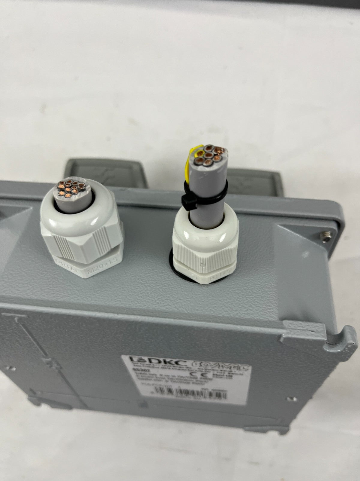 DKC Cosimec 65302 Aluminum Junction Box, 2x 16A/500V Connectors, IP66/67 Used