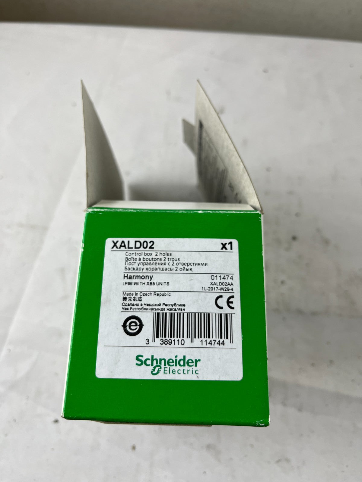 Schneider Electric XALD02 Harmony XAL 2‑Hole Empty Control Box IP66 New