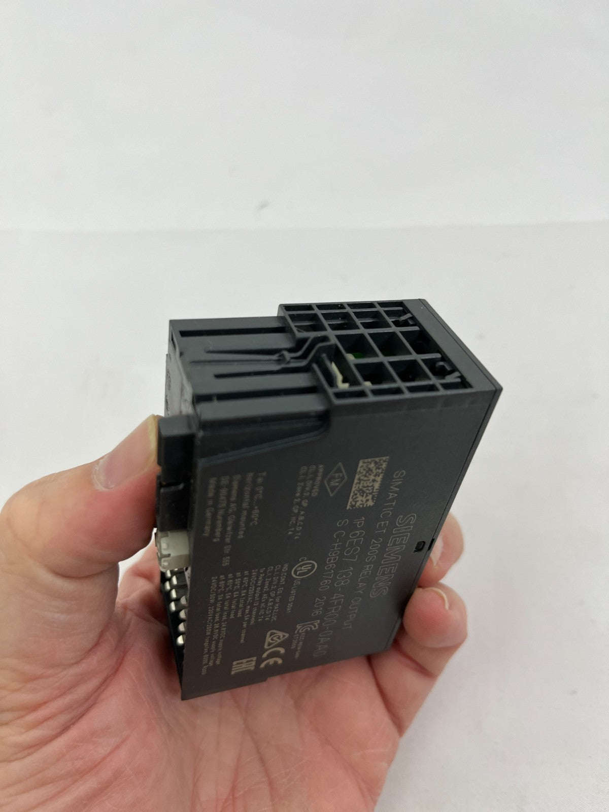 Siemens SIMATIC 6ES7138-4FR00-0AA0 ET 200S Relay Output Module 24VDC/AC 230V 5A