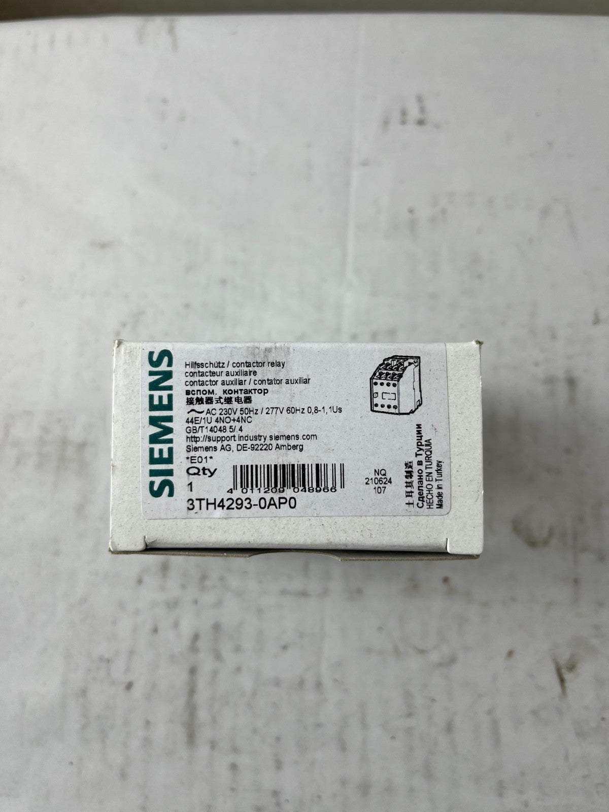 Siemens 3TH4293-0AP0 Contactor Relay 4NO/4NC 230VAC Coil New in Box