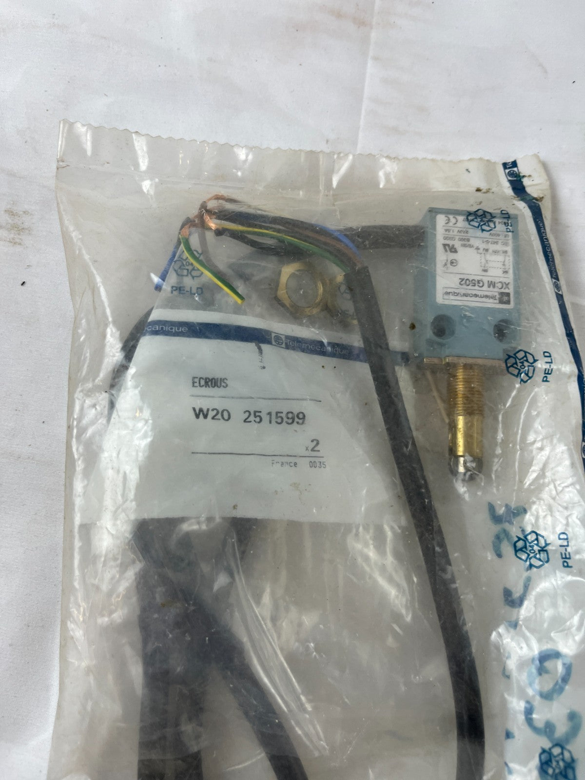 Telemecanique XCM G502 Inductive Limit Switch Sensor 064396 New Old Stock
