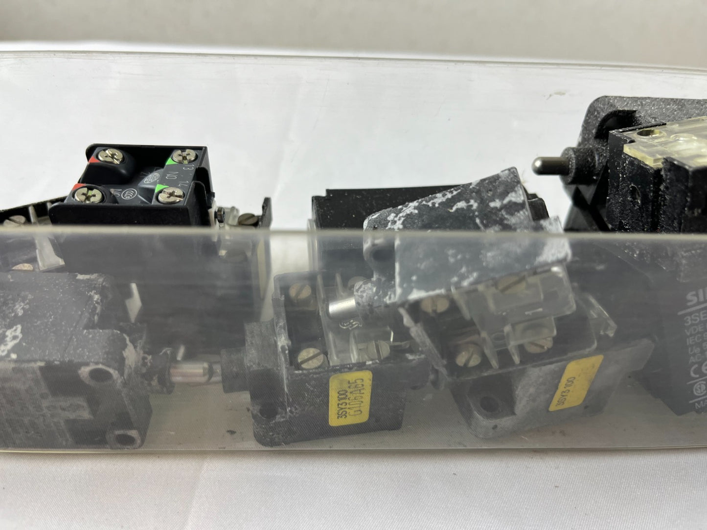 Siemens 3SE3 000-1A Limit Switch Bundle 500V 10A Mixed Lot, Used Spares