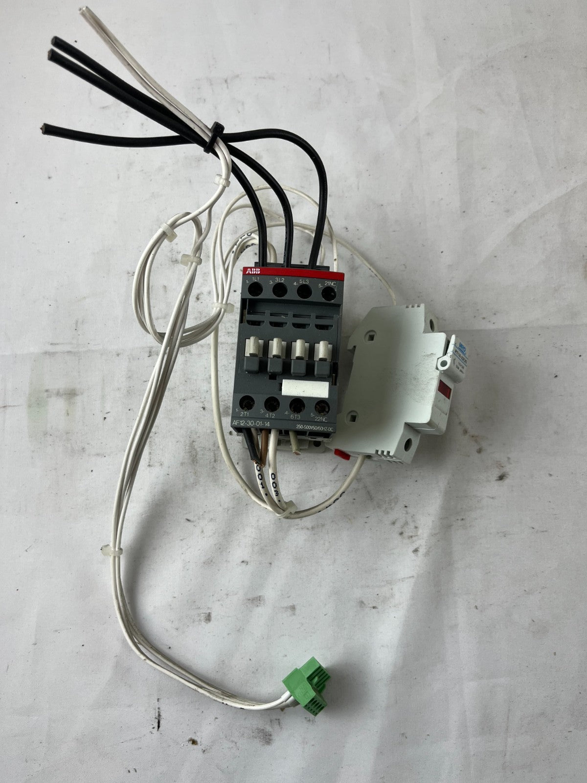 ABB AF12-30-01-14 Contactor 12A 3P 250–500V AC/DC + RT18-32(X) 32A 690V Holder