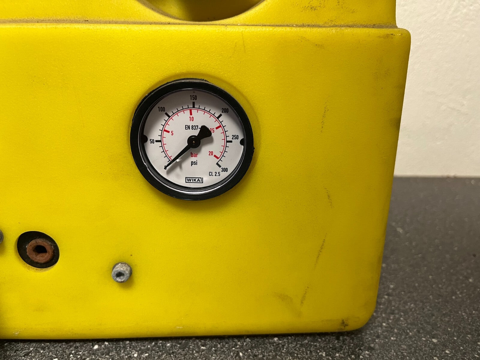 Domnick Hunter BA4350 Breathing Air Purifier Used Condition Needs Certification