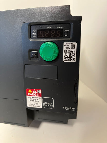 Schneider Electric Altivar 320 ATV320U40N4C VFD 4kW 5HP 380-480V Hardly Used
