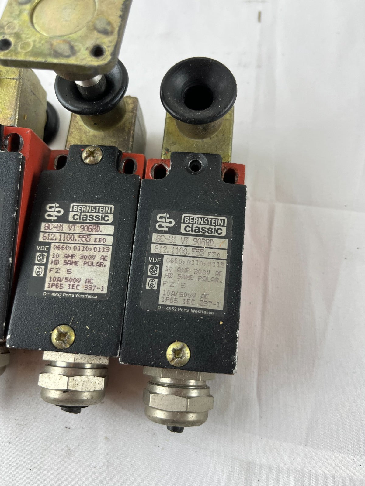 LOT 3x Bernstein Classic GC-U1 VT 3068D Safety Limit Switches USED Germany