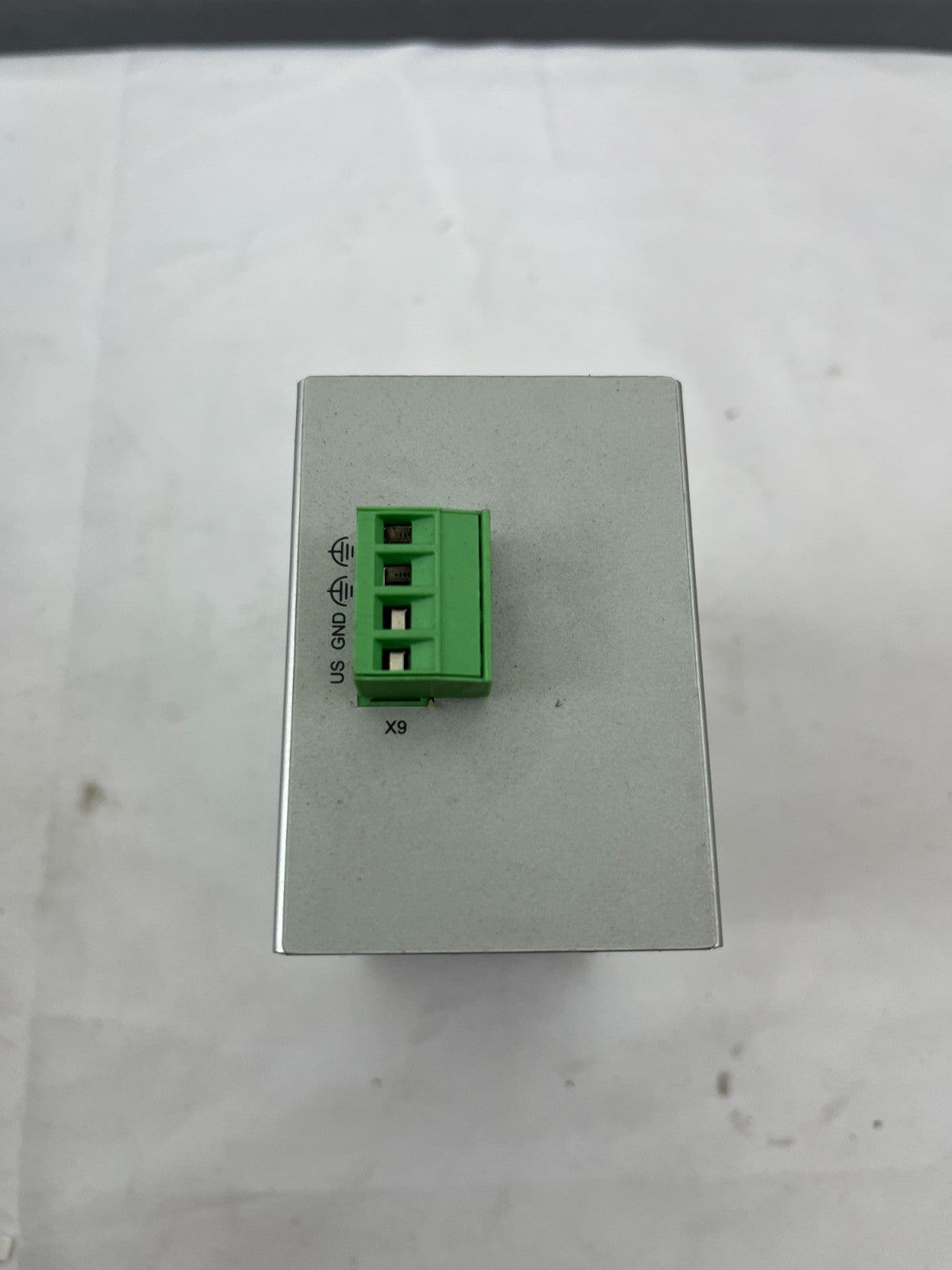 Phoenix Contact FL SWITCH SFNB 8TX Ethernet Switch 8-Port 2891002 Used Industria