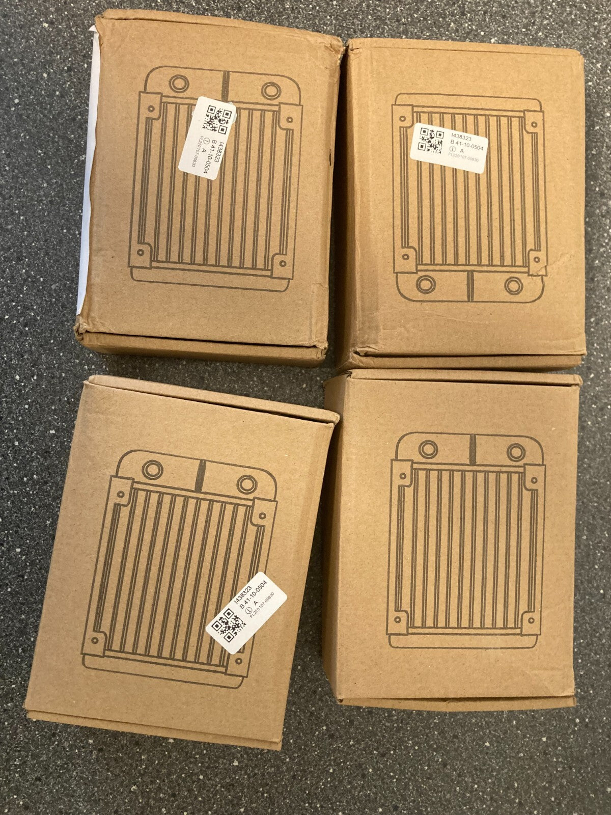 New External Radiator Cooling Fan with Protective Grill - Model I438323