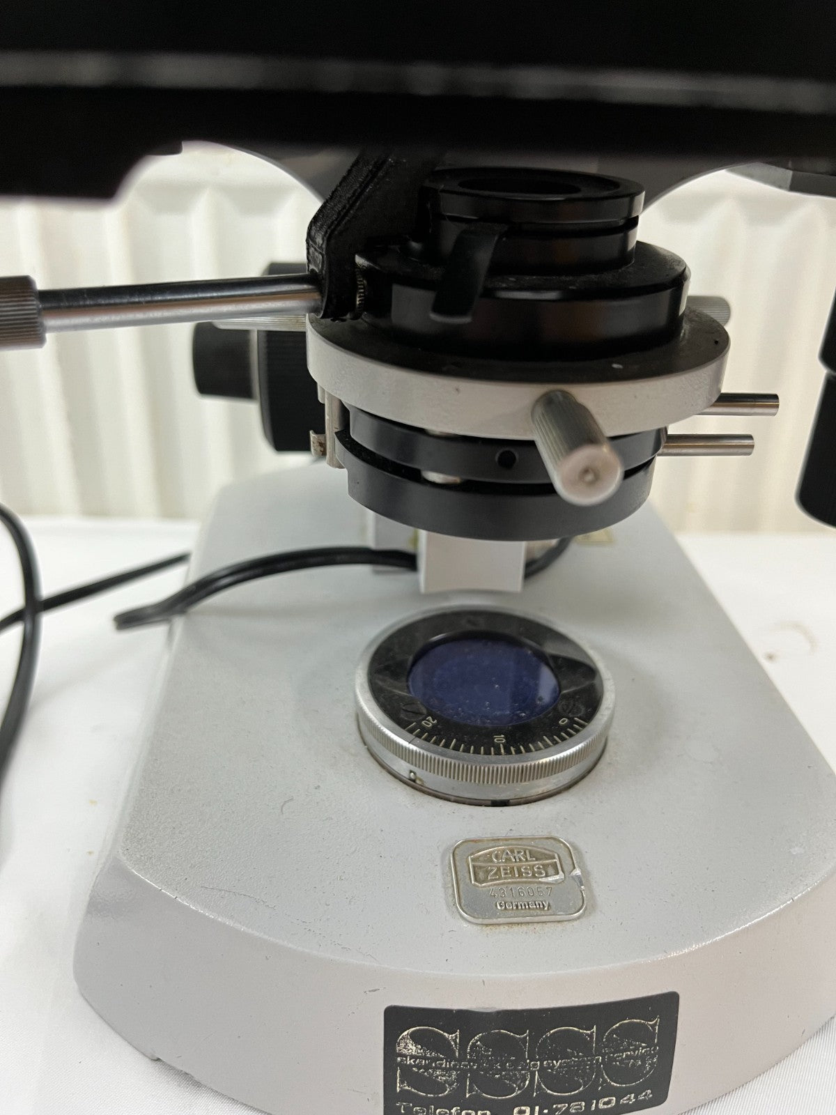 Carl Zeiss Binocular Microscope 4686235 Germany + Accessories Lab Used