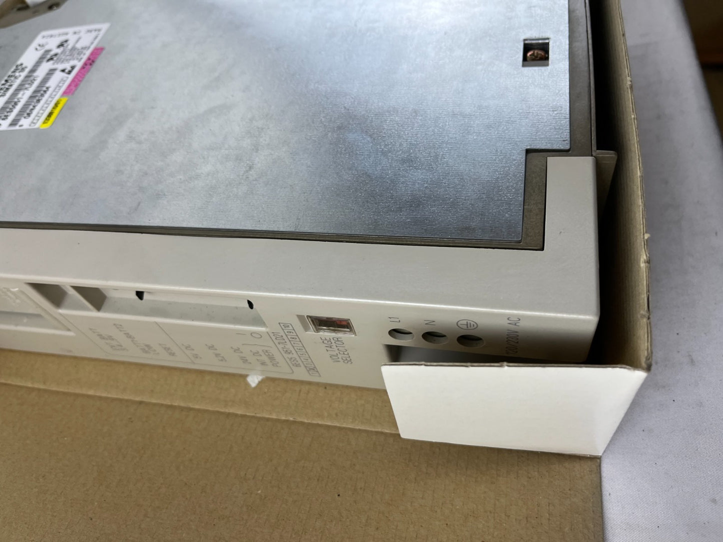 Siemens SIMATIC S5 PS 951 Power Supply 6ES5951-7LD21, 120/230V AC, 5 VDC 7/15 A