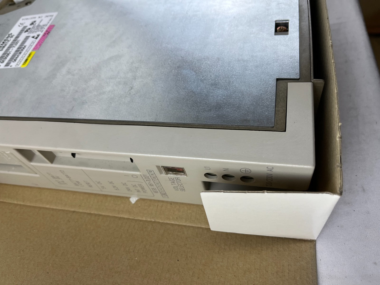Siemens SIMATIC S5 PS 951 Power Supply 6ES5951-7LD21, 120/230V AC, 5 VDC 7/15 A