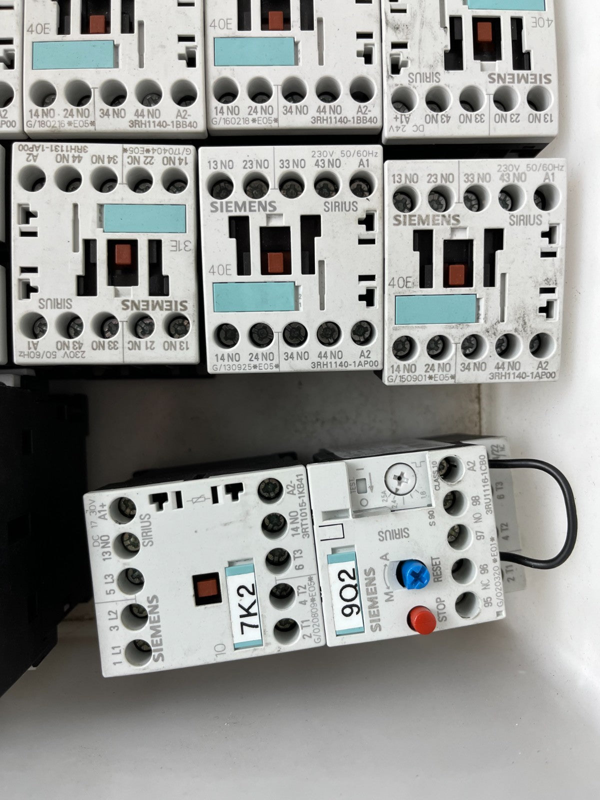 Siemens SIRIUS Contactor Relay Lot 35pcs 3RH1140 3RH1131 Mixed 24V/230V Used