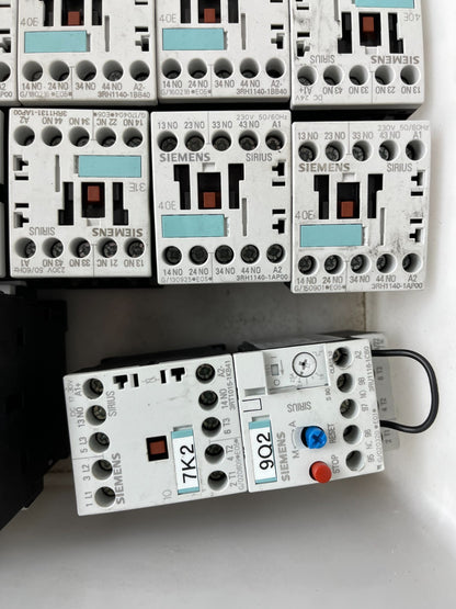 Siemens SIRIUS Contactor Relay Lot 35pcs 3RH1140 3RH1131 Mixed 24V/230V Used