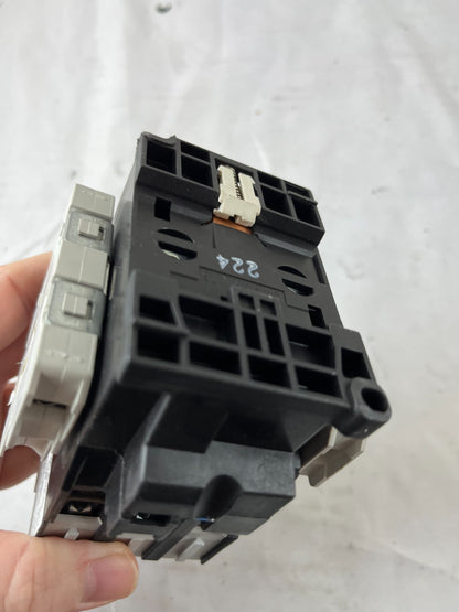 Siemens 3TF44 Contactor 3P w/ 3TY7561-1AA00 Aux Contact Block Used Spare Unit