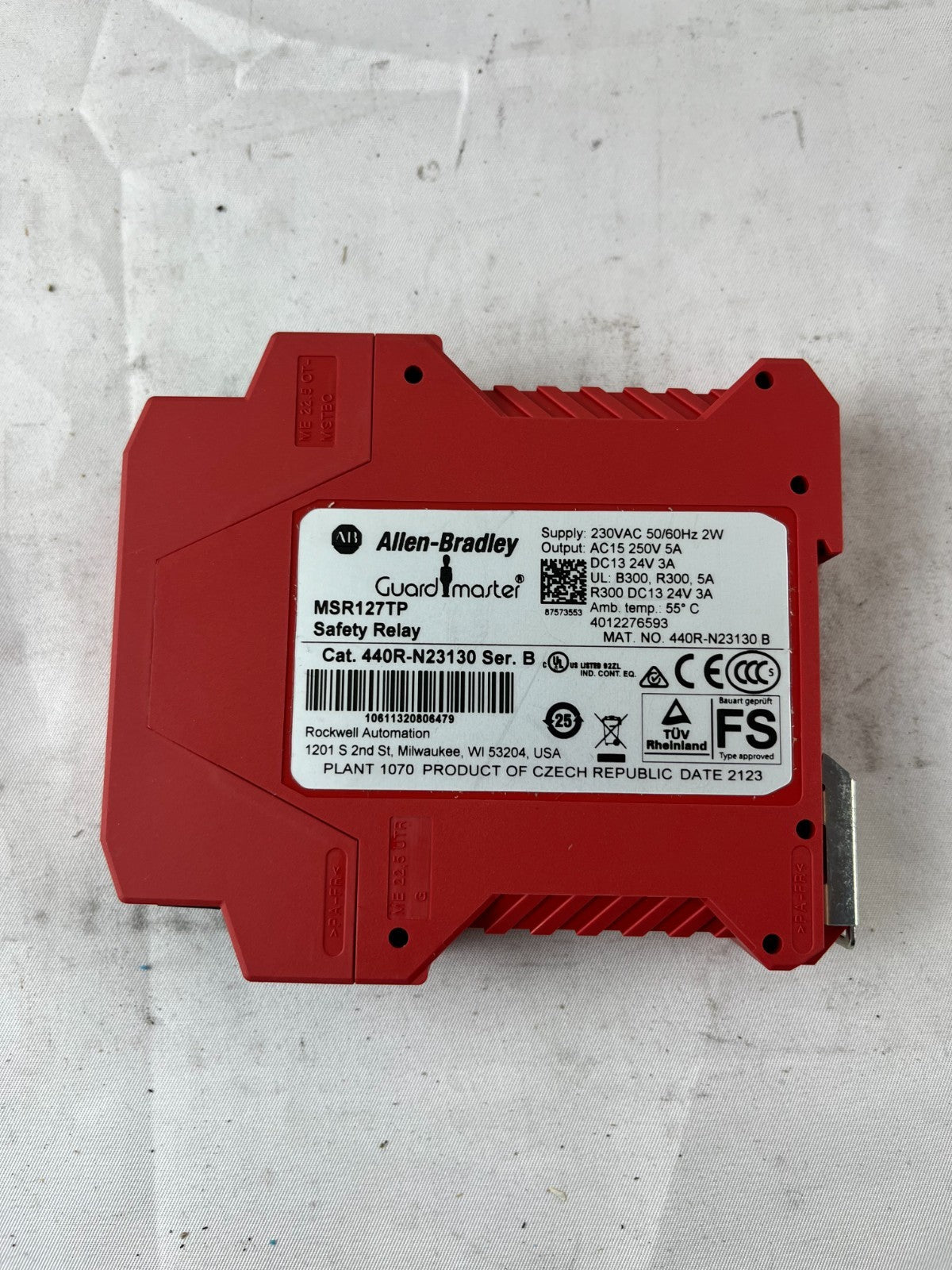 Allen Bradley Guardmaster MSR127TP 440R‑N23130 Safety Relay 230VAC 3NO+1NC USED