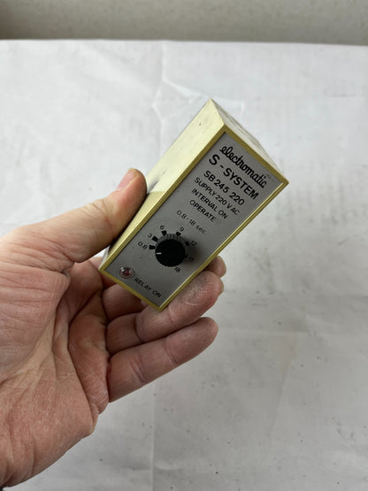 Electromatic SB245 220 Interval Timer 220VAC 0.8-18s LED CL3520 Relay Module