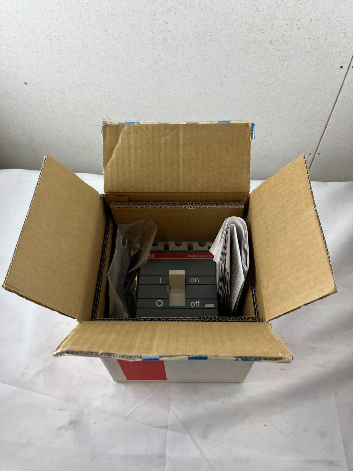ABB SACE Isomax S3N 160A 3 Pole MCCB Circuit Breaker T3S-S3 New In Box