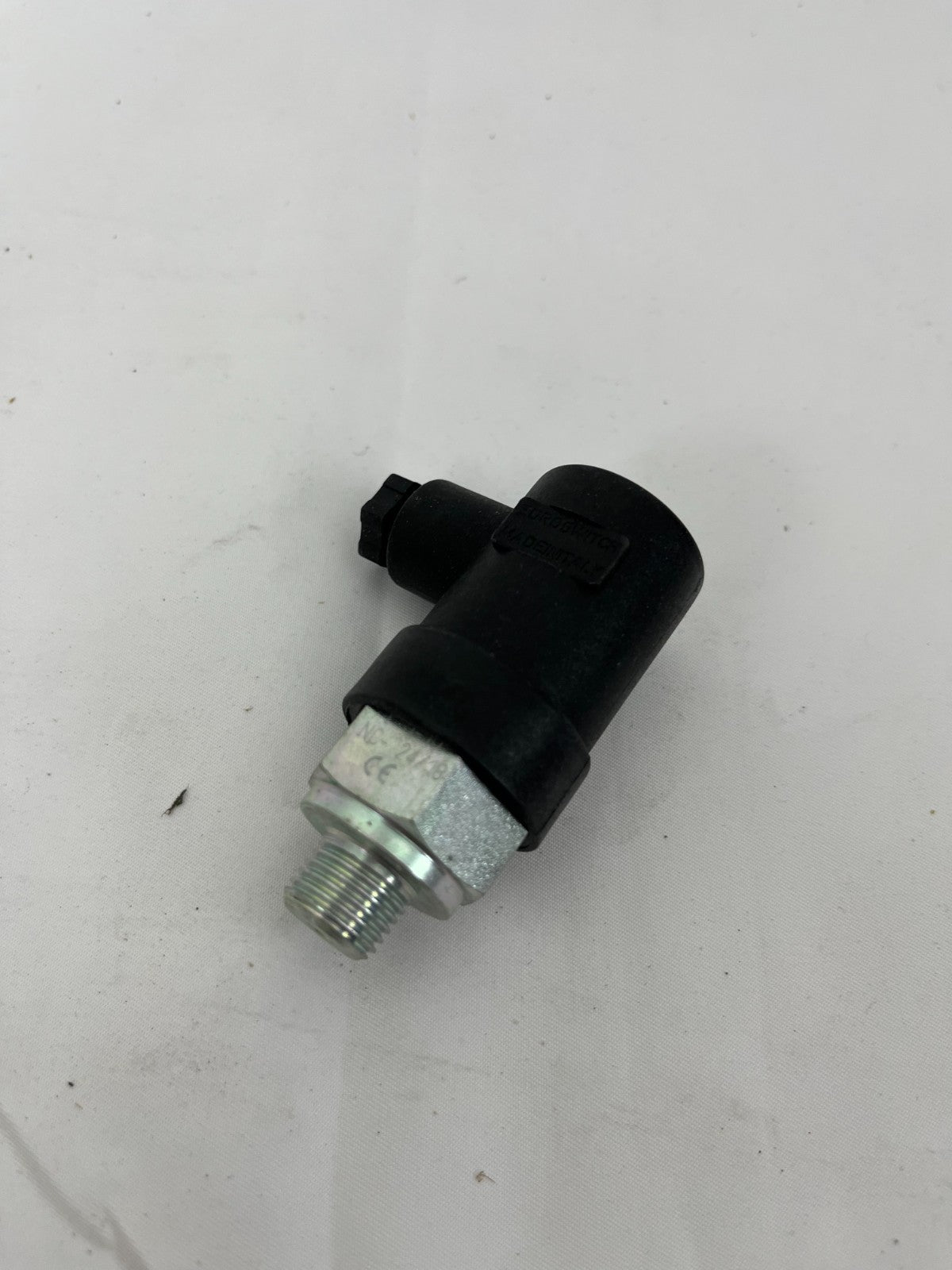KL3451 Pressure Switch 1/4" 1-10 Bar NC NBR+Cap Made in Italy New Unused