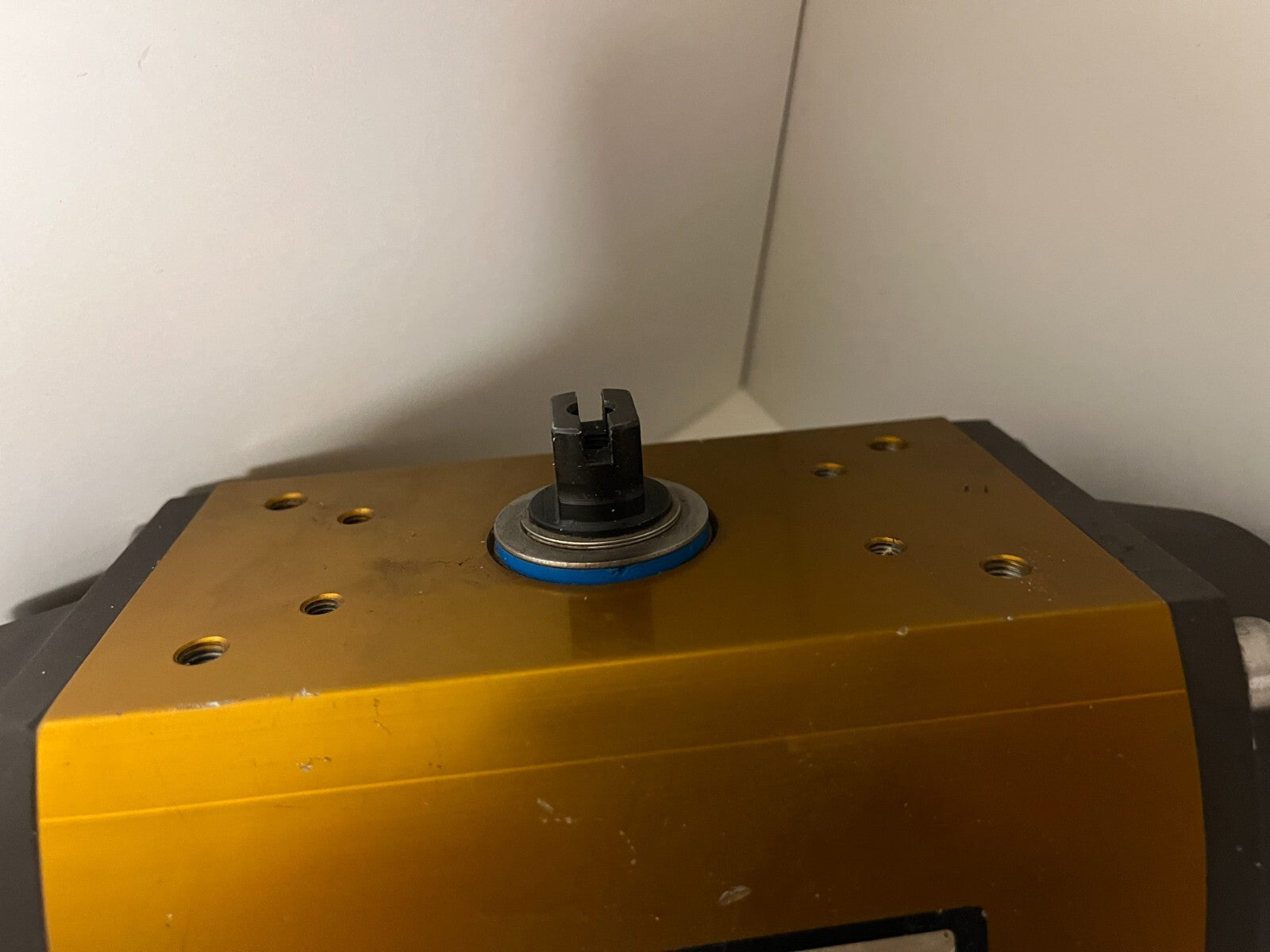 Flowserve Norbro 40R Pneumatic Actuator 20-RDB40-1SD1EO-D - Used, Working