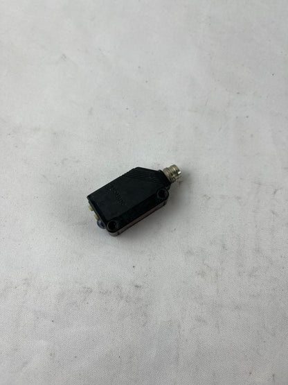 Omron E3Z-D86 Photoelectric Sensor 10-30VDC M8 Used Spare Unit