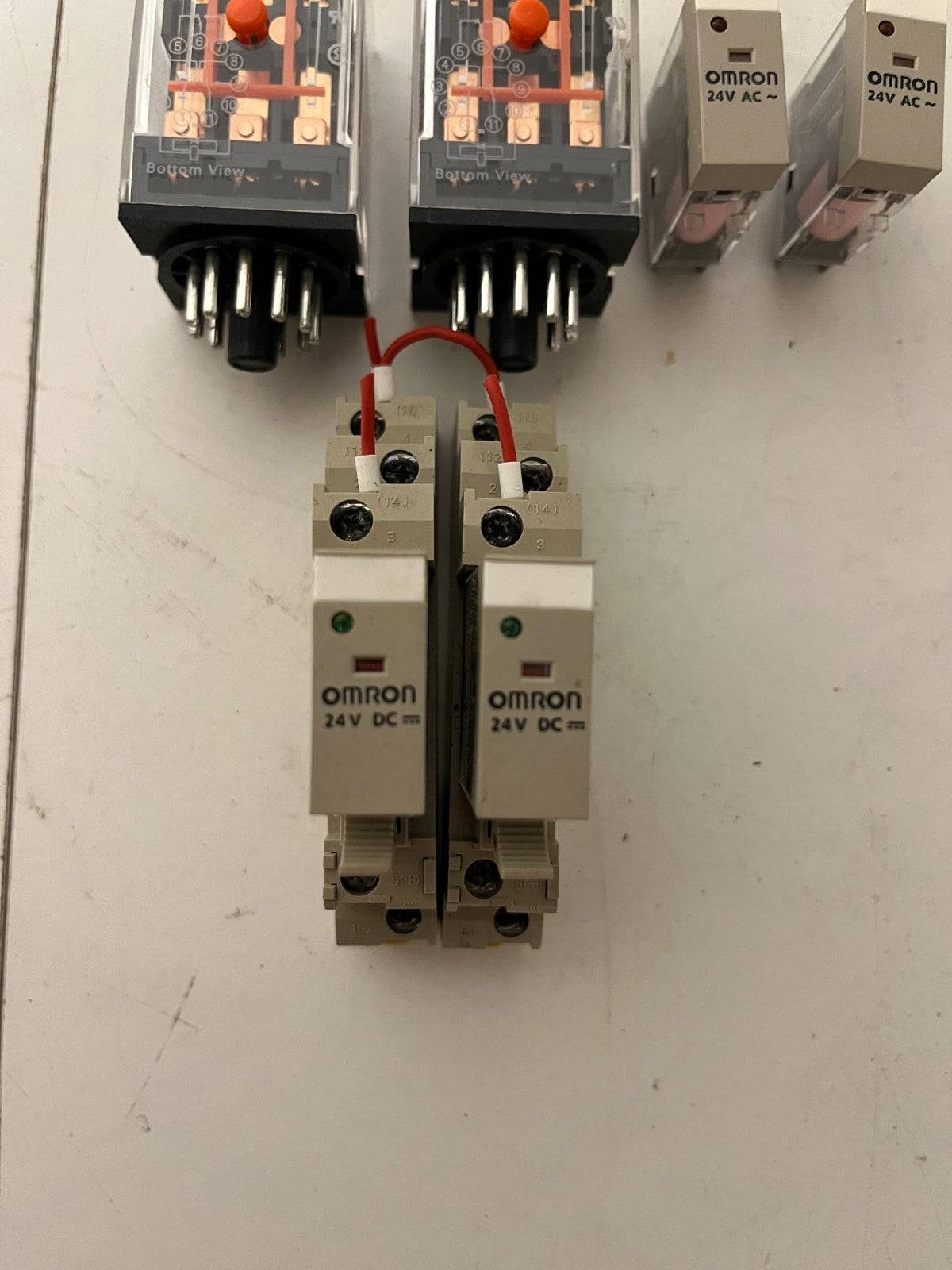 Omron Industrial Relay Bundle 24V AC/DC MK3P-I + Sockets Lot of 6 Used Tested