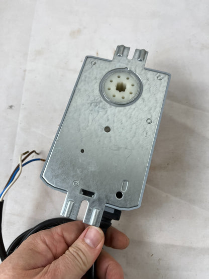 Belimo NM230A-F Rotary Damper Actuator 10Nm AC 100–240V Open/Close 3-Point New