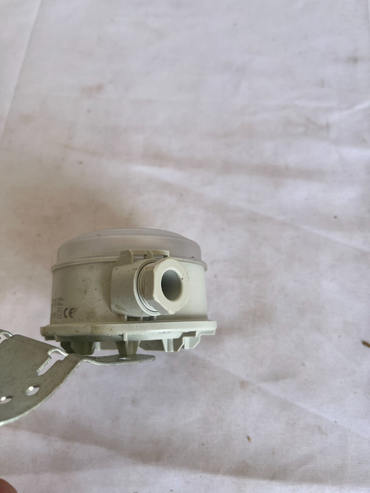 Huba Control 604.9010000 Differential Pressure Switch 20-300Pa Used Spare Unit