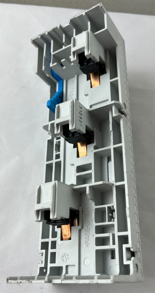 Wöhner 32 444 EQUES EasyConnector Busbar Adapter 32A 690V 3‑Pole New Spare