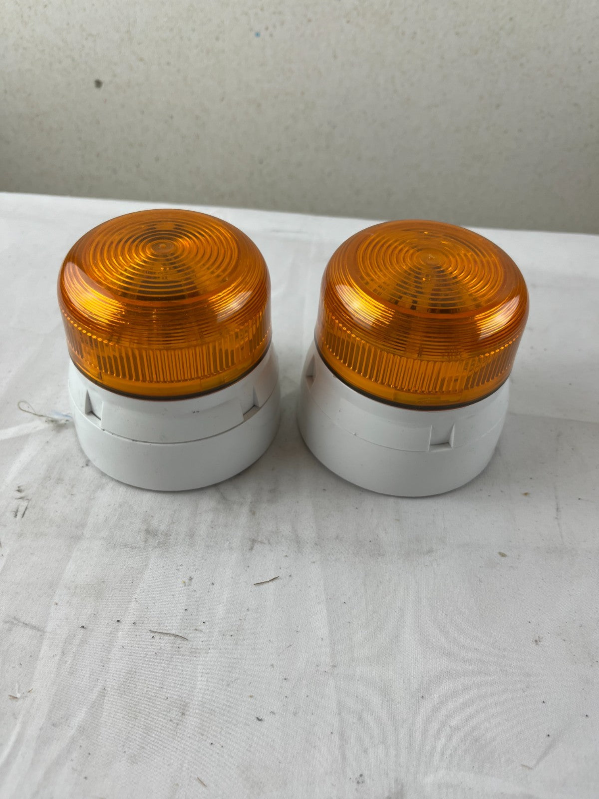 2x Industrial Amber Warning Beacon Light Surface Mount 24V Xenon Strobe NEW IP65
