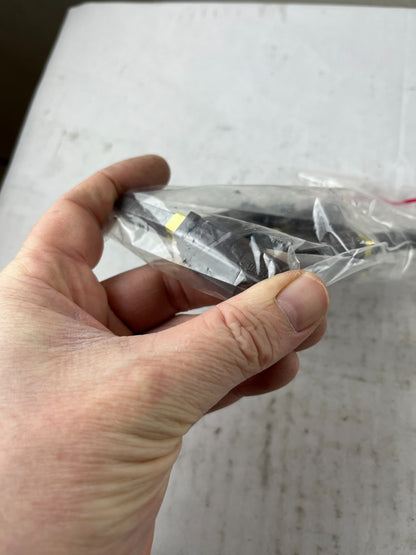 TNI 2311480 Carbon Brushes Contact Blocks Industrial Motor Lot 4pcs Used