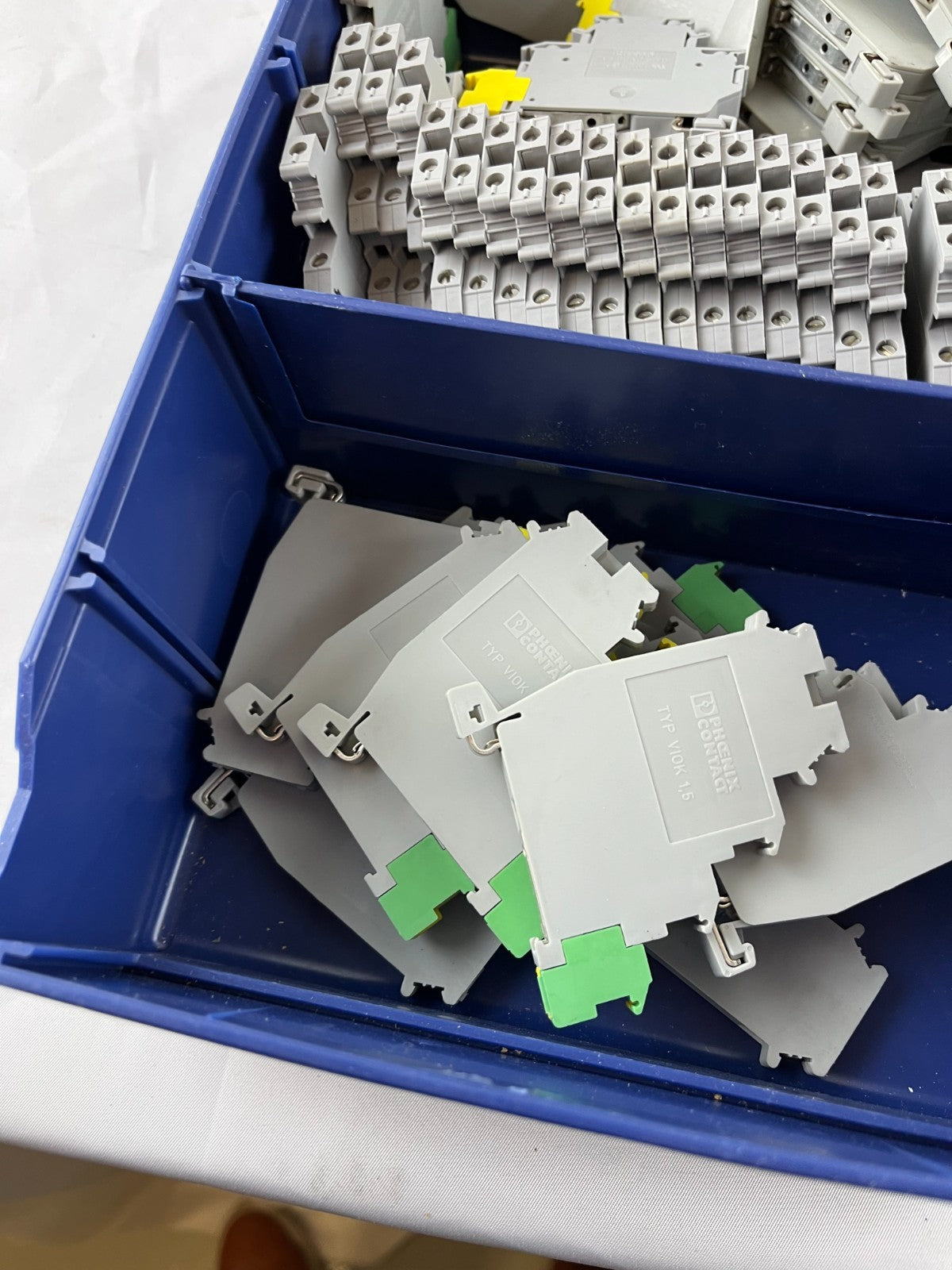 Phoenix Contact DIKD 1.5 Disconnect Terminal Block Lot 50pcs Used Grey DIN