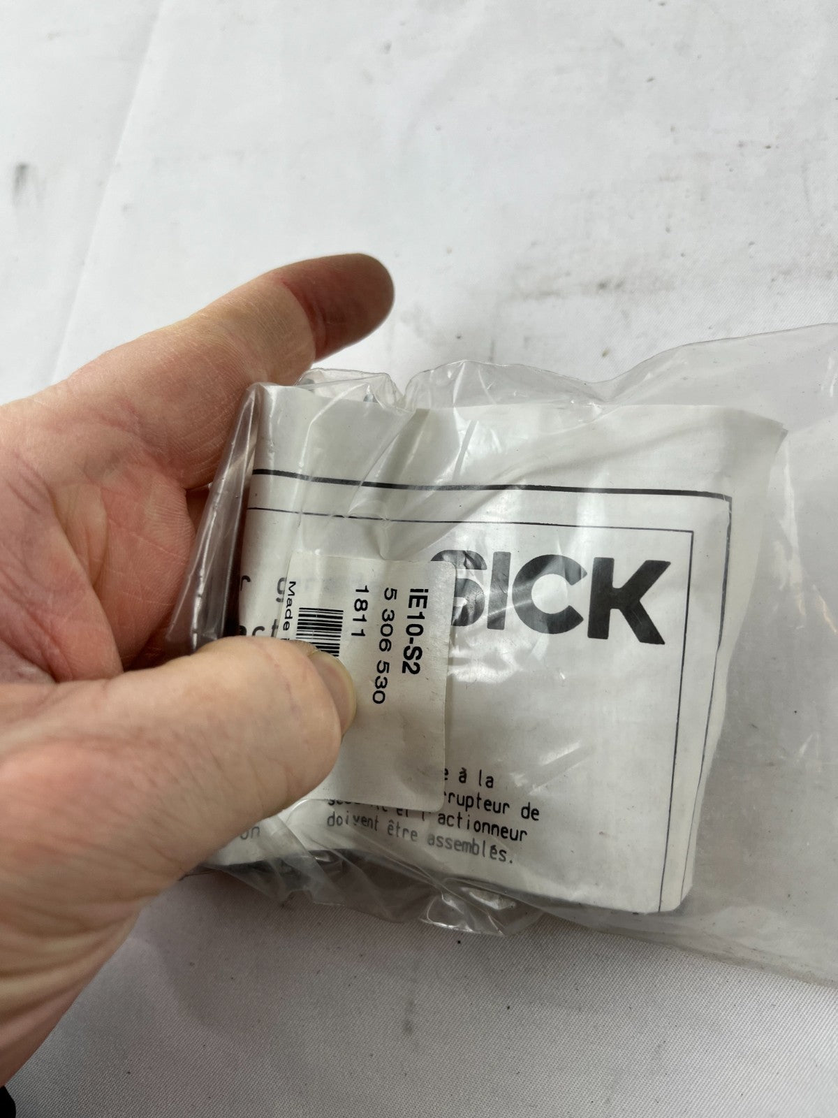 Sick iE10-S2 Safety Actuator 5306530 Straight Interlock Switch i10 Lock New