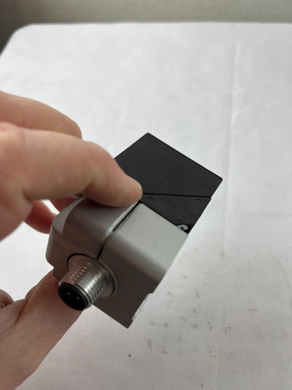 Balluff BES022A BES Q40KEU-USU15B-S21G Inductive Sensor 20-250V Used Spare Part