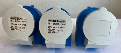 Bals CEE Norm Typ 242 16A 200-250V IP44 2P+E Sockets New 3 Pcs Spare Units