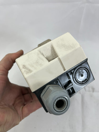Schneider Electric GV2 MC01 Motor Starter Enclosure w/ GV2ME IP41 IP55 Used
