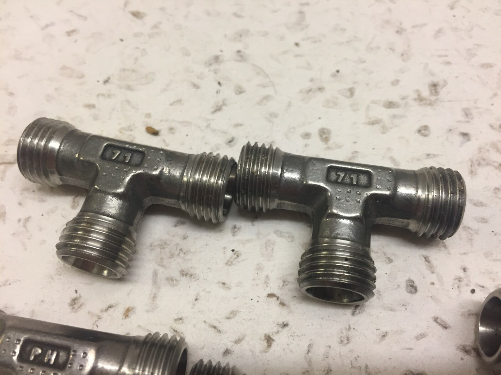 Parker Hannifin PH 71 Union Tee 5x pcs Lot of Used Stainless Steel Fittings