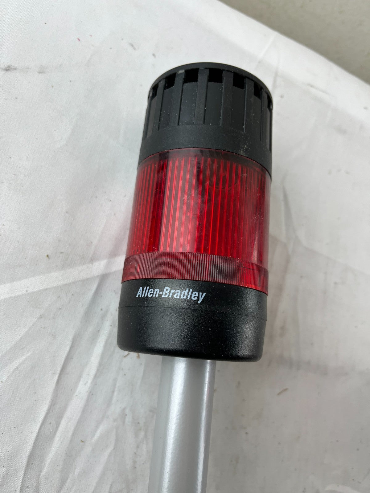 Allen-Bradley 856T 70mm Stack Light RED Module Pole Bracket Mount NEW Rockwell
