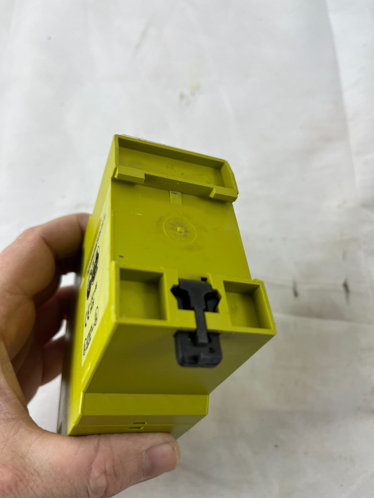 Pilz PNOZ X3 Safety Relay 24VAC/DC 230VAC Emergency Stop Module Used Spare Unit