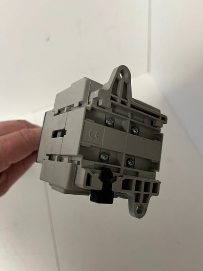 Siemens 3LD2517-0TK11 Disconnect Switch 20A 50/60 Hz - New and Never Used